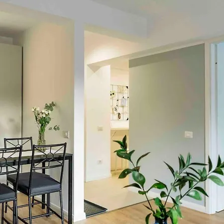 Bright - Location - Balcony *