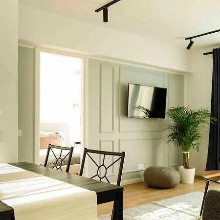 Bright - Location - Balcony * 布加勒斯特