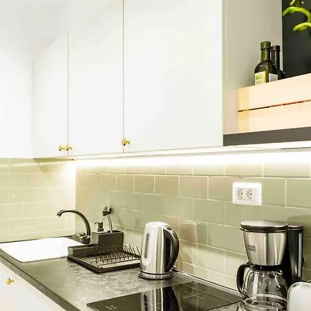 Bright - Location - Balcony