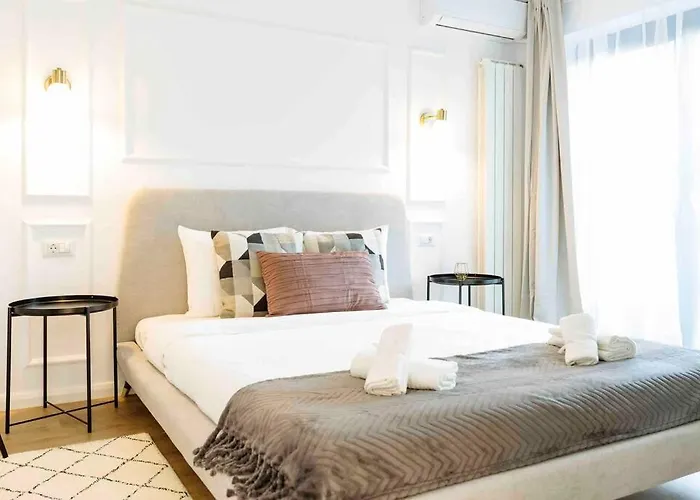 아파트 Bright - Location - Balcony 부쿠레슈티
