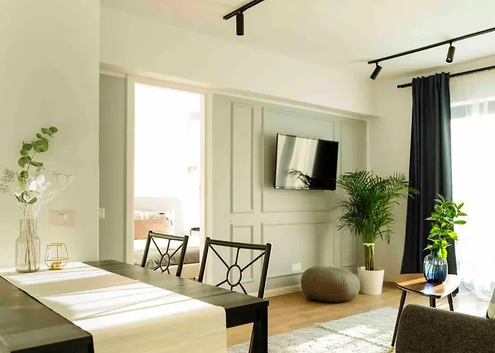 Bright - Location - Balcony * 布加勒斯特