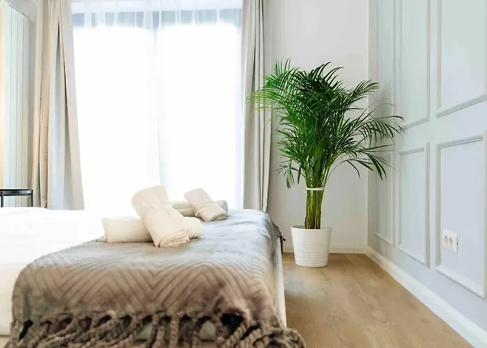 Bright - Location - Balcony Bucureşti