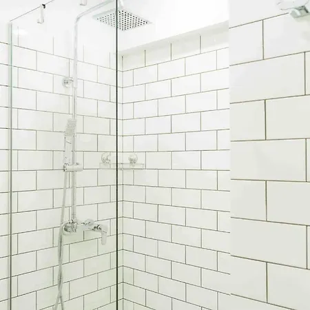 Bright - Location - Balcony Apartman Bukarest