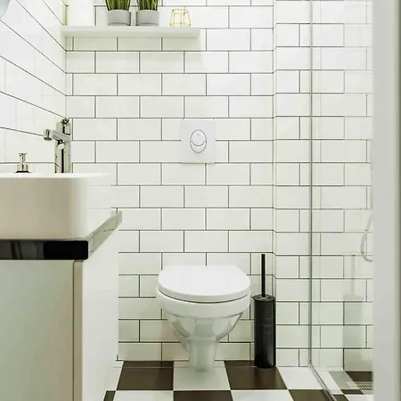 Bright - Location - Balcony *